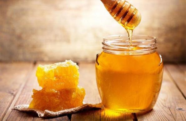 سفارش عمده عسل طبیعی اقاقیا