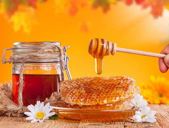 عسل قرمز طبیعی از شهد کدام گیاهان است؟