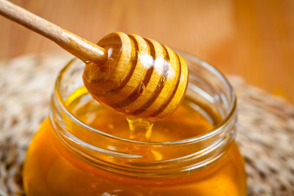 بهبود دستگاه گوارش با مصرف عسل