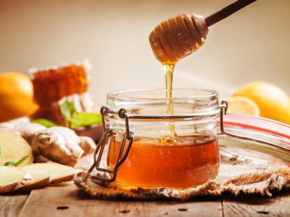 درمان یبوست با مصرف عسل آویشن