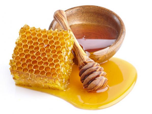 فروش عمده عسل طبیعی اقاقیا