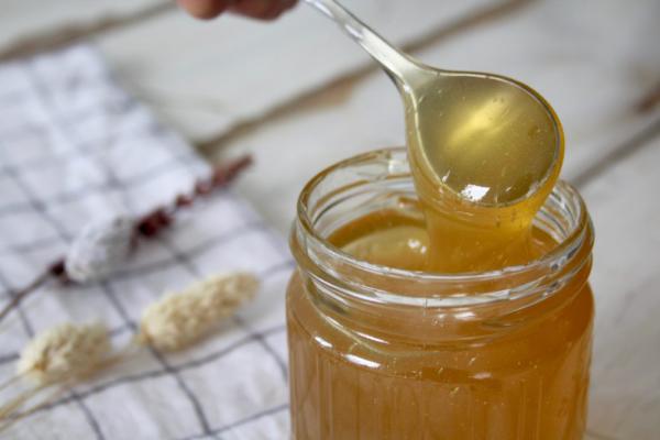 بررسی ویژگی های فیزیکی عسل طبیعی
