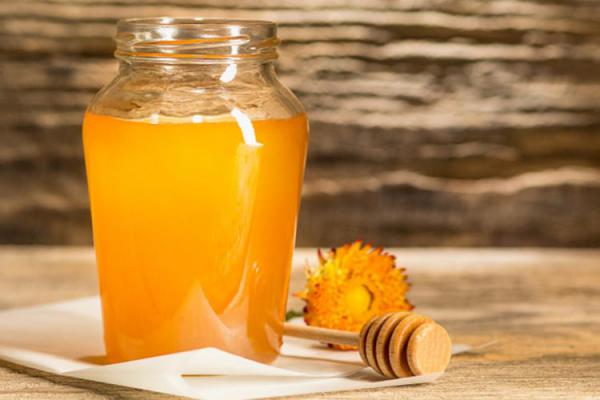 بررسی خصوصیات کیفی عسل طبیعی
