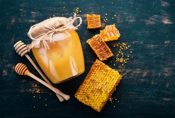 فروش بی واسطه عسل های طبیعی با ارزان ترین قیمت