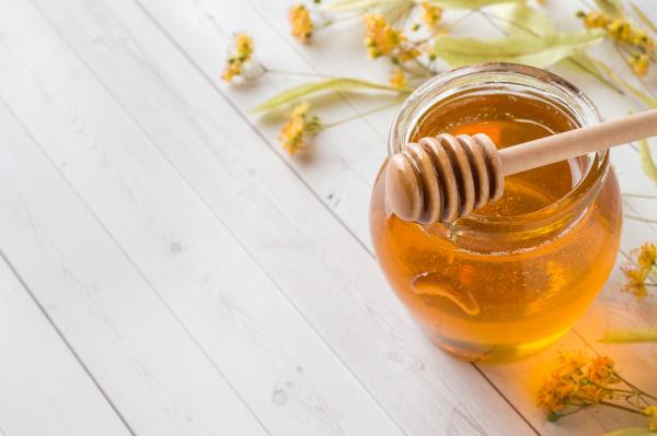 قیمت خرید عسل چهل گیاه اردبیل در فروشگاه ها