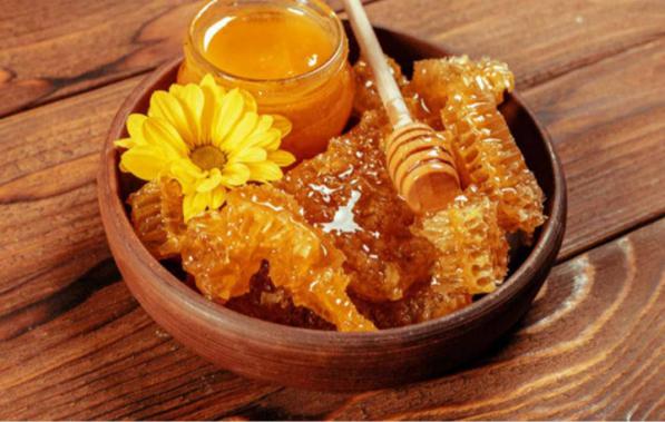 فروش مستقیم عسل چهل گیاه گرده دار