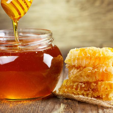 فروش فوق العاده عسل طبیعی در بازار قم