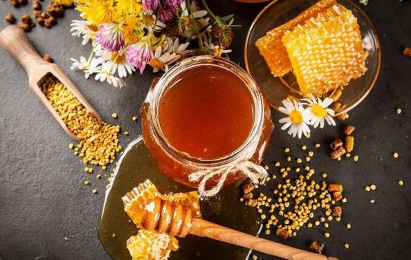 عرضه عسل گون عمده با بهترین کیفیت در بازار